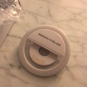 Rodan + Fields Selfie Light
